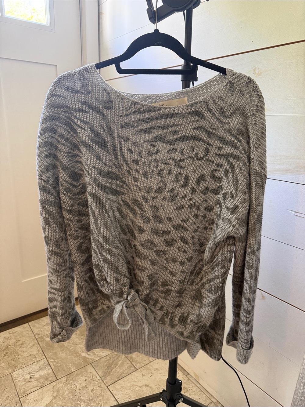 Vintage Havana Gray Animal-Print Scoop-Neck Sweater with Tie Hem